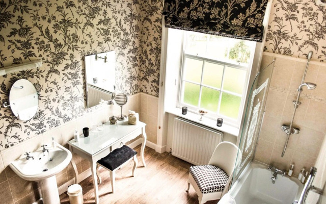 Cundall Lodge Farm Bed & Breakfast