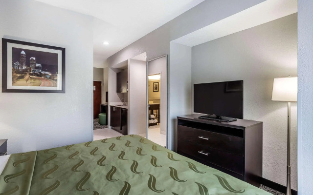 Quality Suites Pineville - Charlotte
