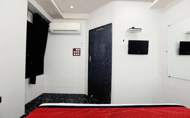 Hotel Janata