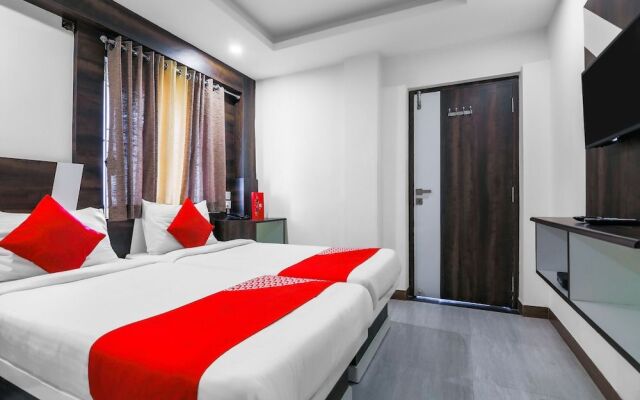 OYO Flagship 22529 Elegance Inn