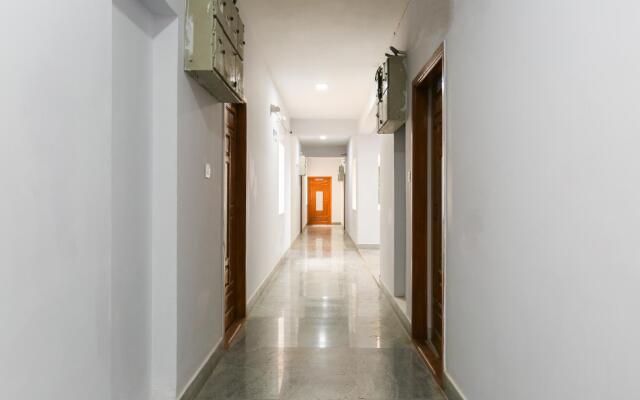 OYO 62861 Shriram Residency