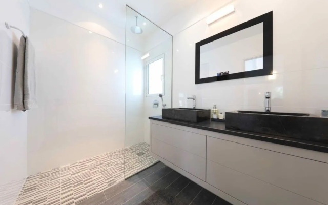 Dream Villa Grand Fond 889