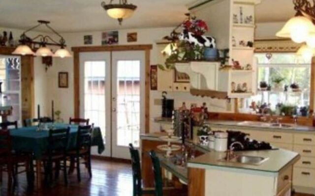 Blonde Bear Bed & Breakfast