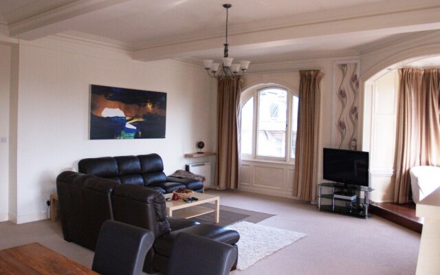 Royal Mile Mansions Apartment