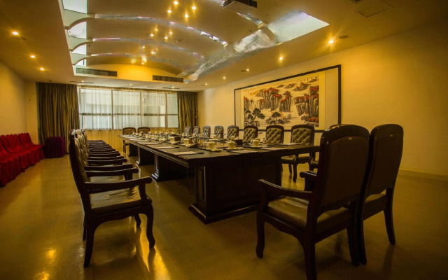 Golmud Hotel