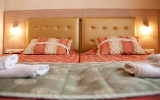 Thalia deco City & Beach Hotel