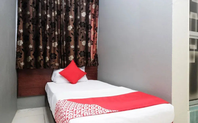Oyo 1012 Stada Hotel