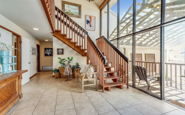 The Other Castle 5 Bedroom Home by RedAwning