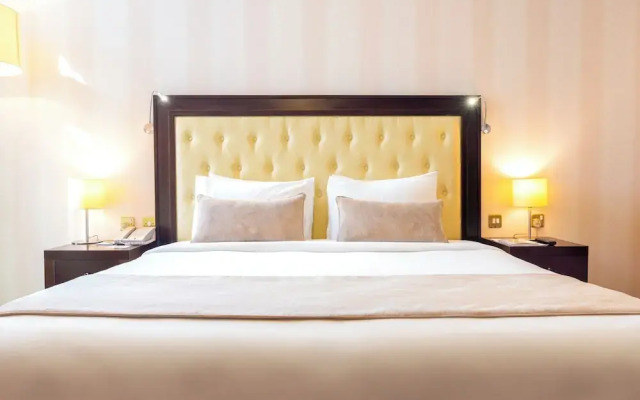 City Gate Hotel