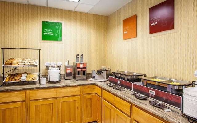 Comfort Inn Lehigh Valley West - Allentown