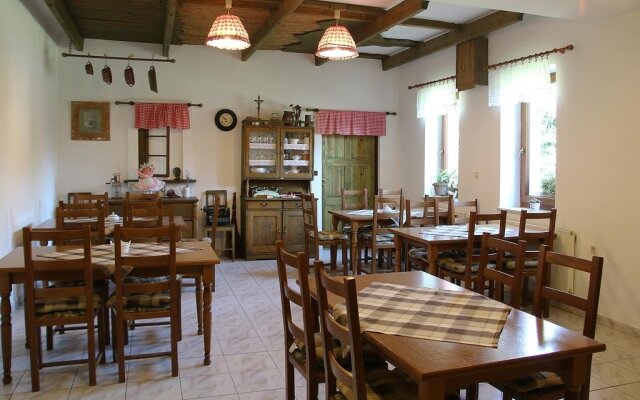 Penzion a restaurace U Hroznu
