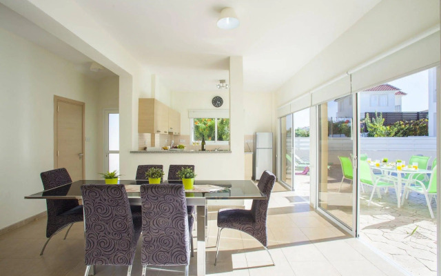 Protaras Delfini Villas