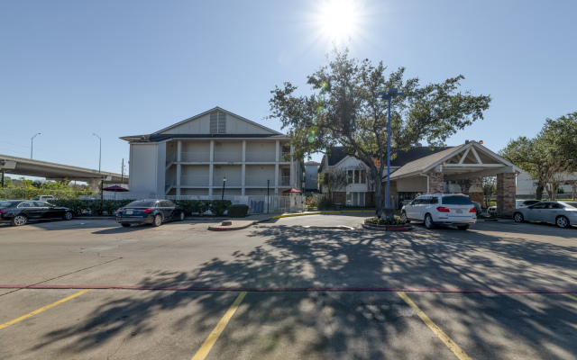 OYO Hotel Houston Katy Freeway