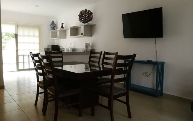 Grace Hauzz By Perlitas Home
