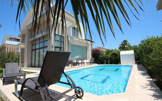 Paradise Town Villa Elite