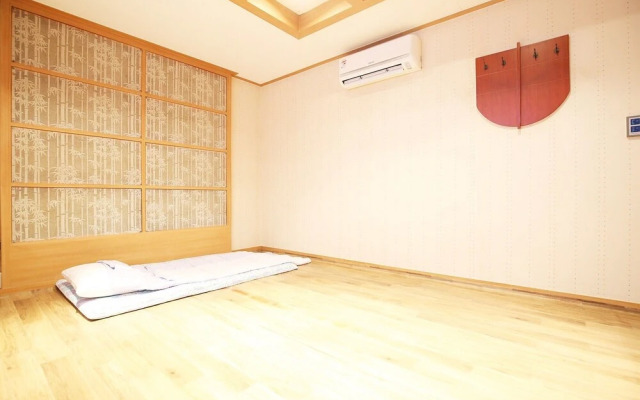 Cheonan Good Morning Hotel