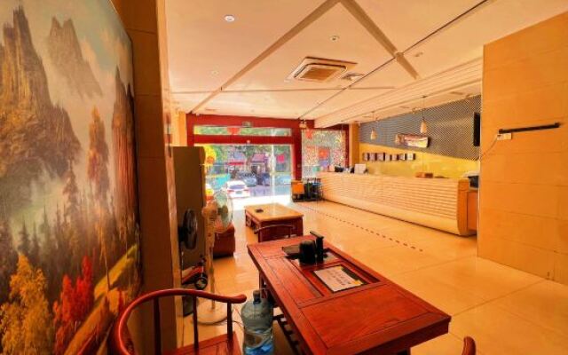 Longhai Yulong Hotel