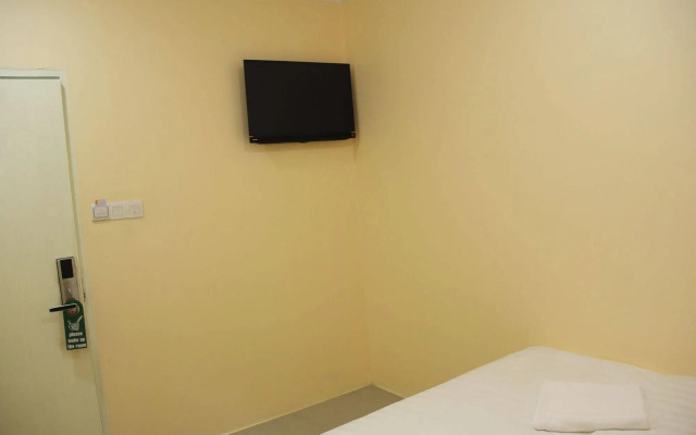 Royale City Hotel