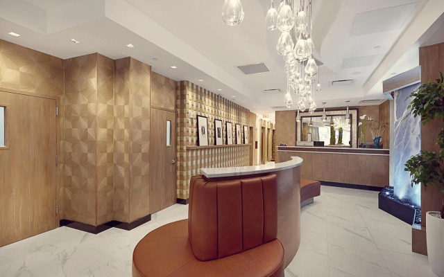 Artezen Hotel