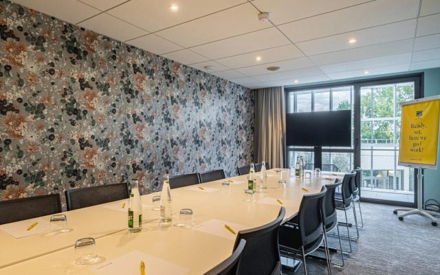 Golden Tulip Lyon Ouest Techlid Hotel & Spa