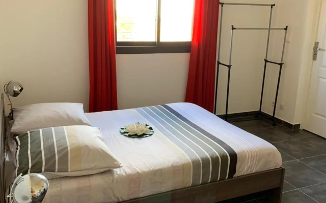 MALAKA F1 TOUT CONFORT Le Moule avec Piscine