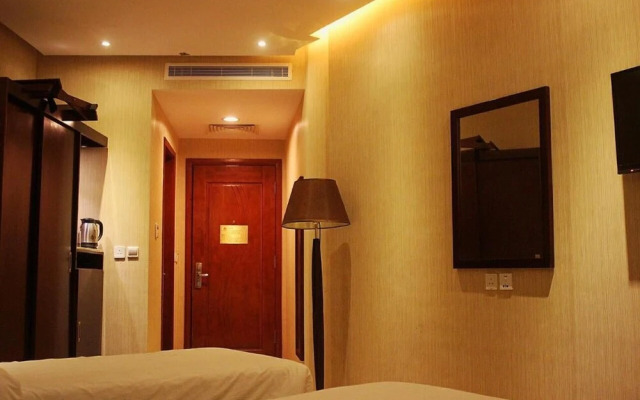 Land Premium Hotel 1 (ex Al Ardh Al Motamayza Hotel)