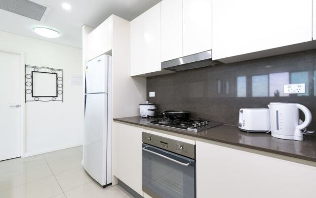 Penthouse near Airport & CBD