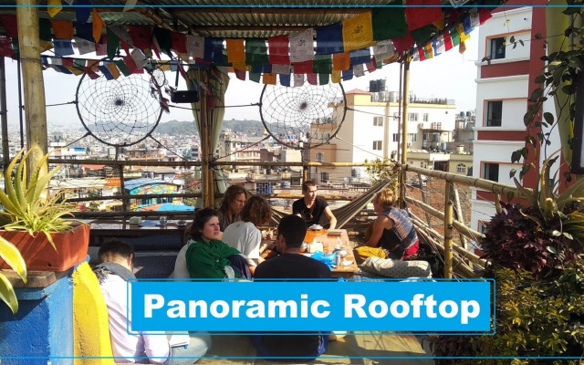 Planet Nomad Hostel By Shantipur