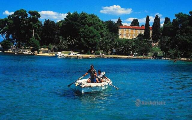 Sea View Apartment Leda In Center