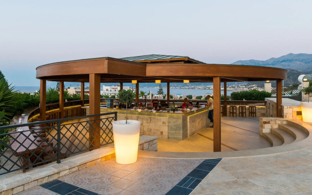 Grand Hotel Holiday Resort