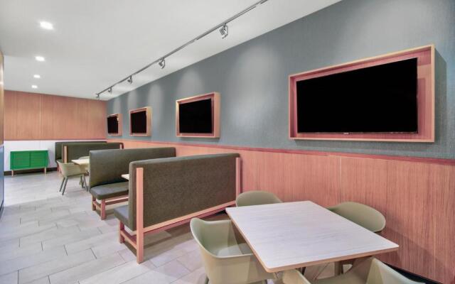 Holiday Inn Erie by IHG