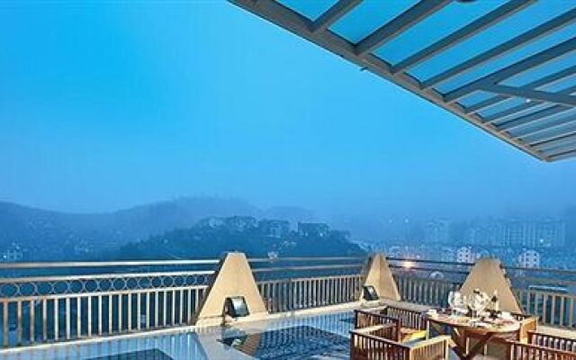 Baoli Ruiting Spring Hotel - Guiyang