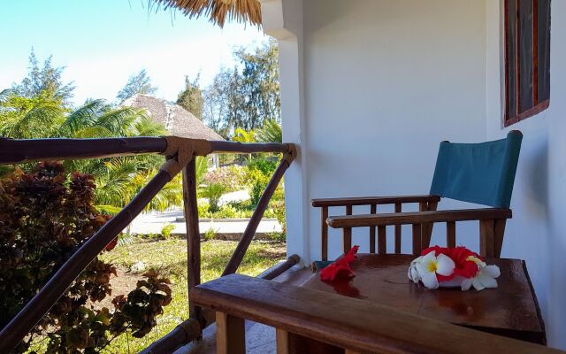 Five Palms Bwejuu