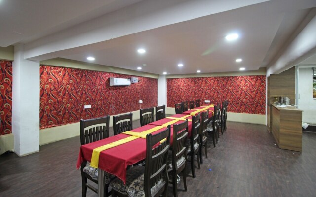 OYO 7524 Hotel Grand Celebration