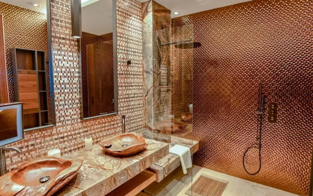 Oceans 8 Villa 6BR