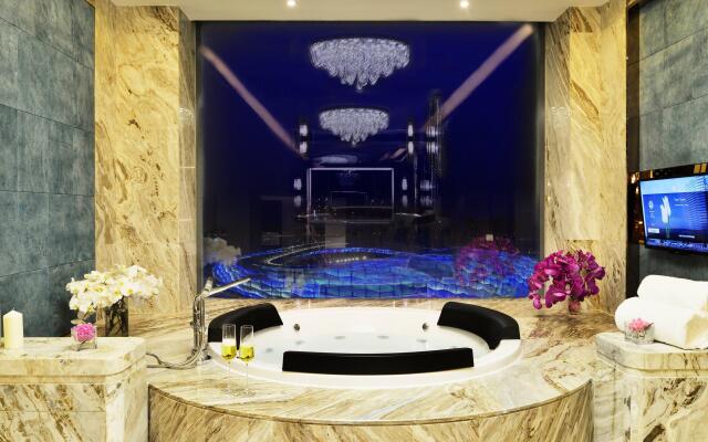 Crowne Plaza Dalian Sports Center by IHG