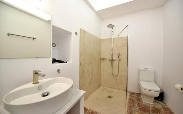 Hydra Hospitality Port Apartment