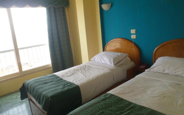 Royal Crown Hotel