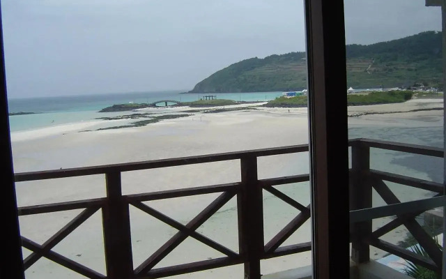 Ocean Grand Hotel