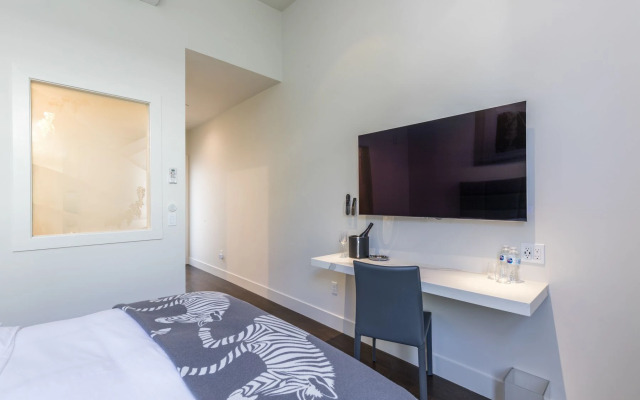 R Inn Napa