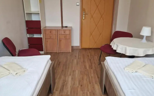 MEGA Hostel i Apartamenty 2
