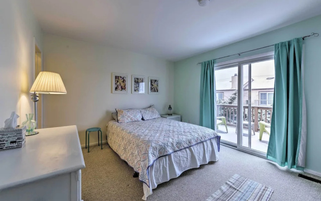 Family-friendly Wildwood Townhome ~ 3 Mi to Beach