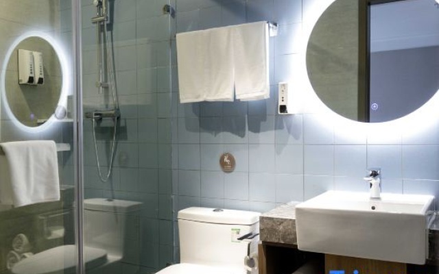 Homeinn · neo (Ulanhot Railway Station Genghis Khan Temple) – Bathroom – Ulanhot