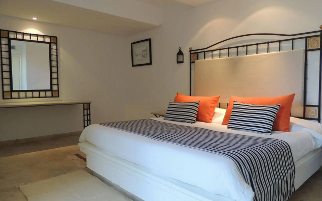 Suites hotel les charmilles & spa