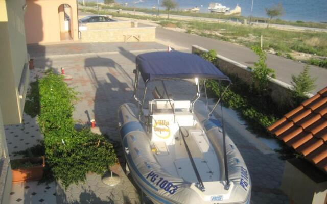 Super - 50 m from pebble beach - SA4 Thea - 2.kat(2+1)