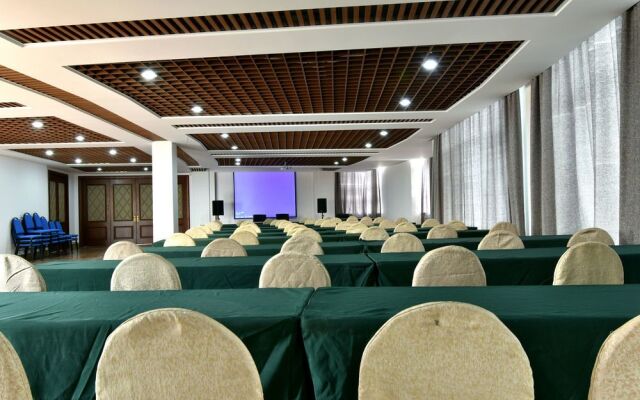 Qingdao Oceanside Hotel & Resort