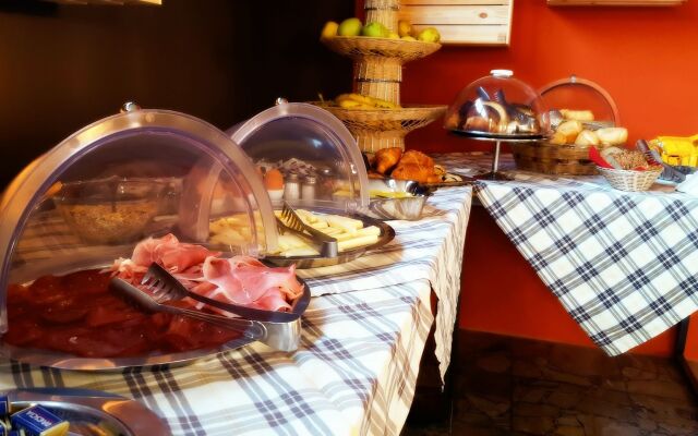 Lake Garda Hostel