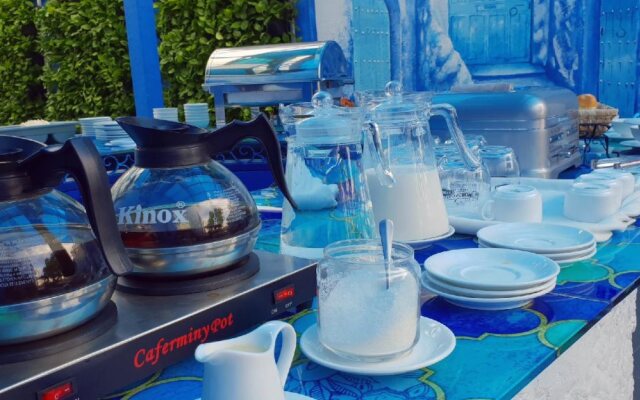 Aquarizon Boutique Hostel & City Bar