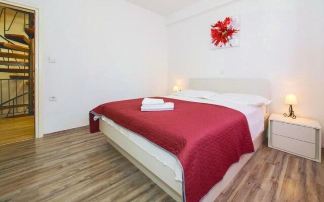 Awesome Home in Stanici with WiFi, 3 Bedrooms & Hot Tub