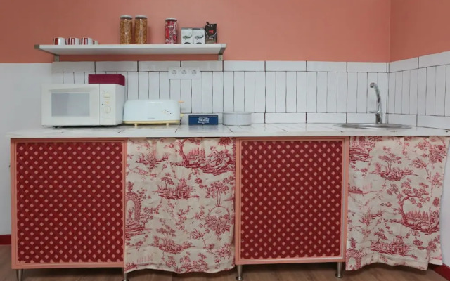 Caminha Hostel & Suites